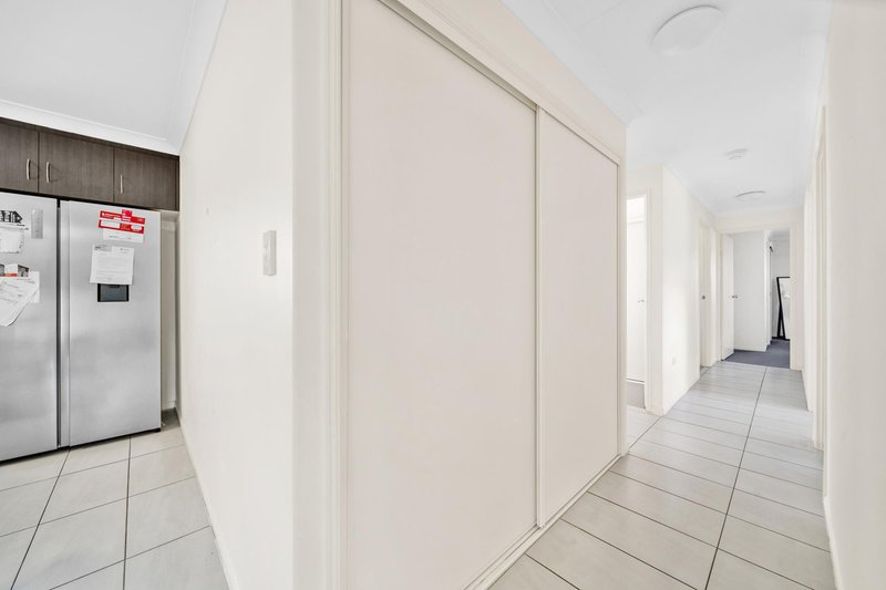 Photo - 12 Blue Gums Drive, Emerald QLD 4720 - Image 8