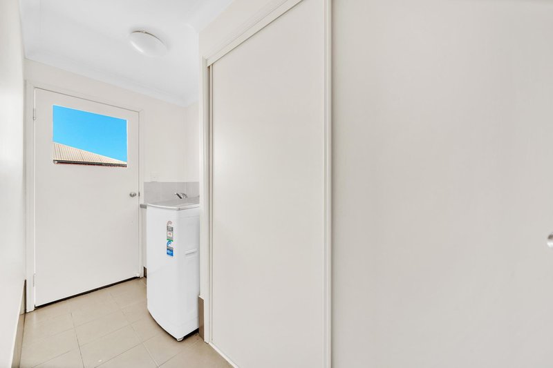 Photo - 12 Blue Gums Drive, Emerald QLD 4720 - Image 15