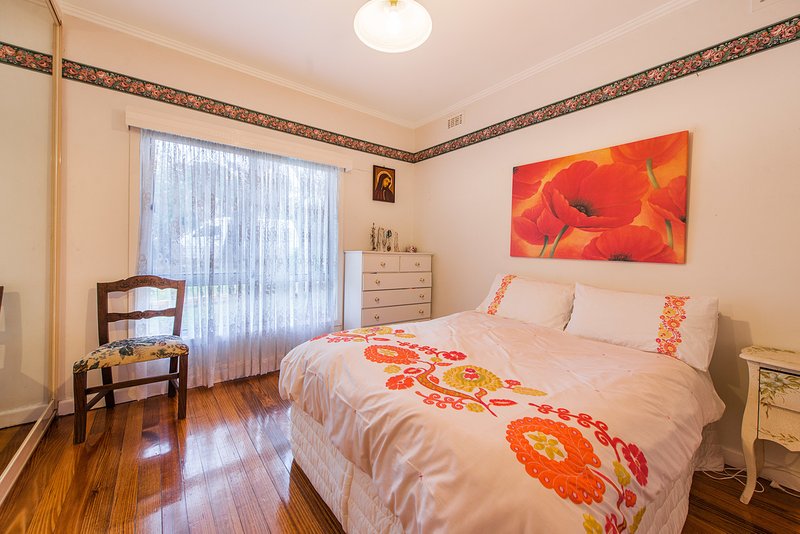 Photo - 12 Bond Street, Clayton South VIC 3169 - Image 4