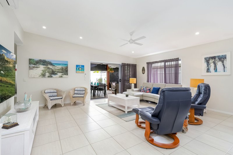 Photo - 12 Bond Street, Pelican Waters QLD 4551 - Image 6