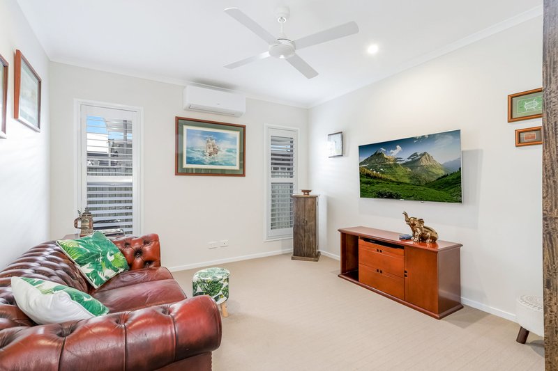 Photo - 12 Bond Street, Pelican Waters QLD 4551 - Image 9