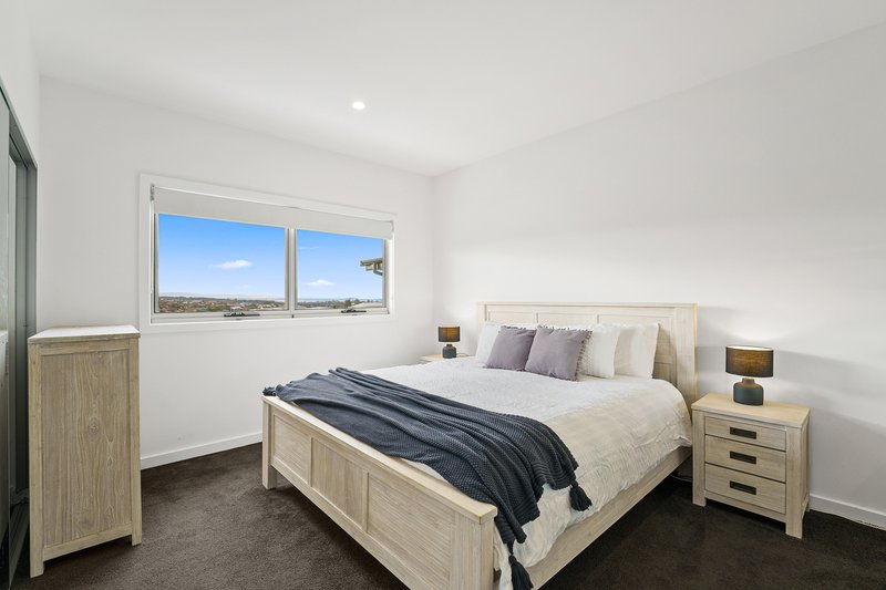 Photo - 12 Bonville Parkway, Shell Cove NSW 2529 - Image 7