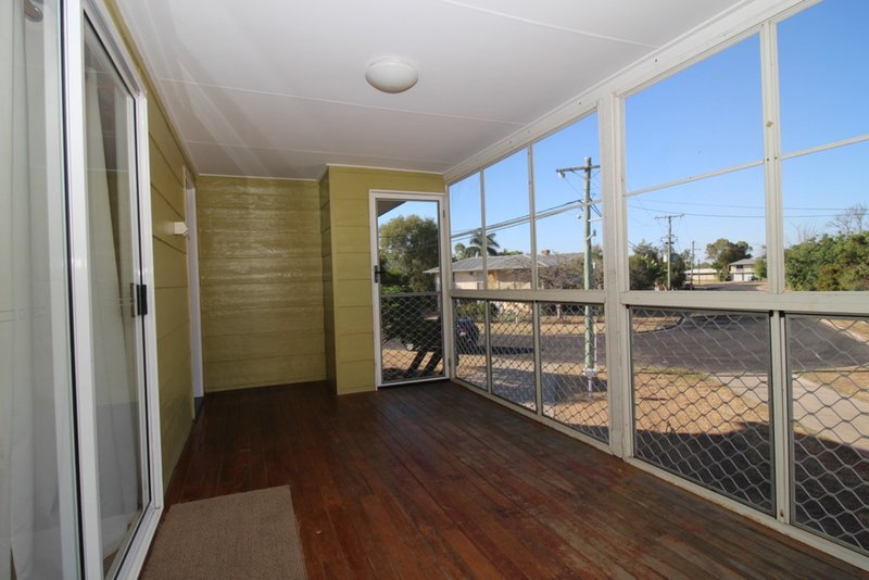 Photo - 12 Bonython Drive, Emerald QLD 4720 - Image 20