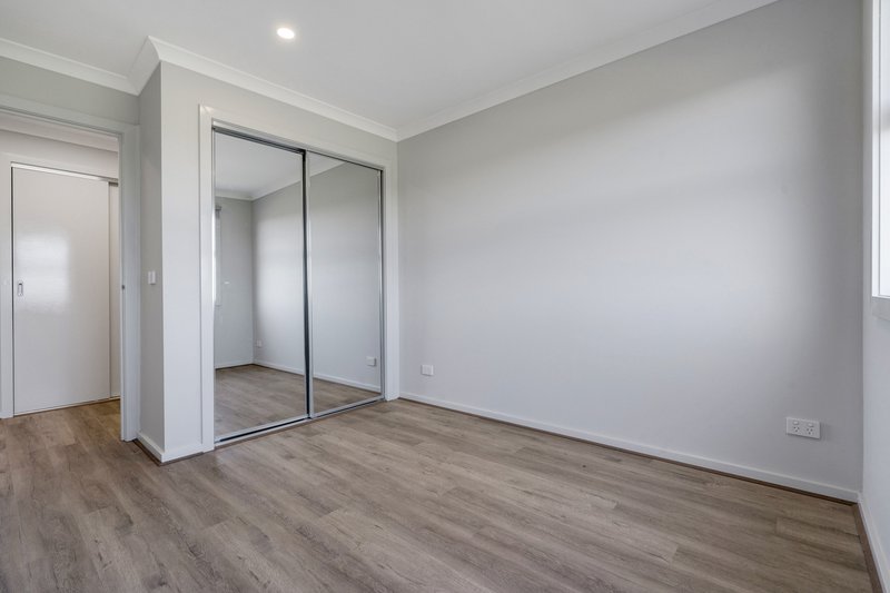 Photo - 12 Boomerang Road, Donnybrook VIC 3064 - Image 10