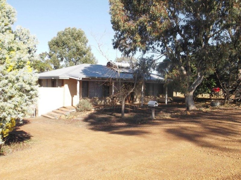 12 Booth Street, Mount Barker WA 6324