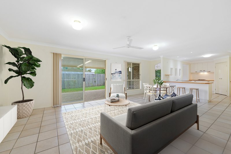 Photo - 12 Border Court, Arana Hills QLD 4054 - Image 6