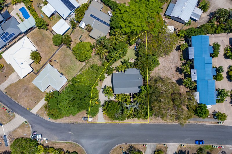 Photo - 12 Border Drive, Cannonvale QLD 4802 - Image 21