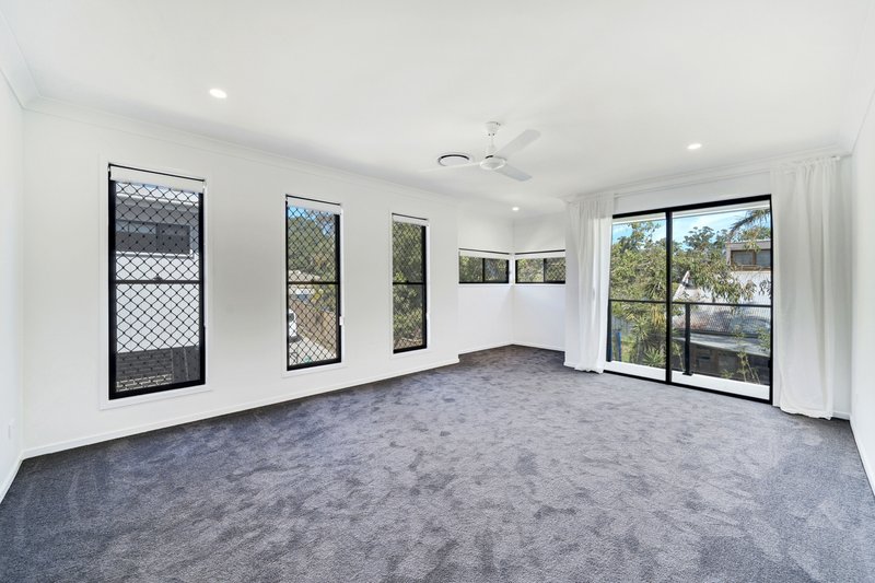 Photo - 12 Boronia Avenue, Daisy Hill QLD 4127 - Image 22