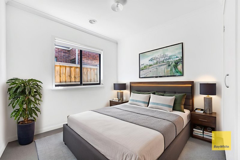 Photo - 12 Bossini Street, Truganina VIC 3029 - Image 12