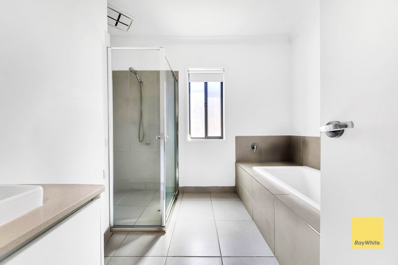 Photo - 12 Bossini Street, Truganina VIC 3029 - Image 13