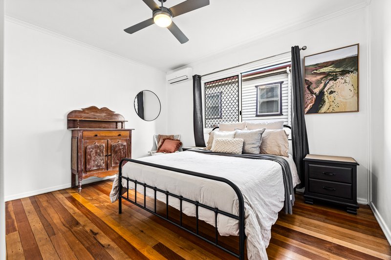 Photo - 1/2 Bothwell Street, Newtown QLD 4350 - Image 1