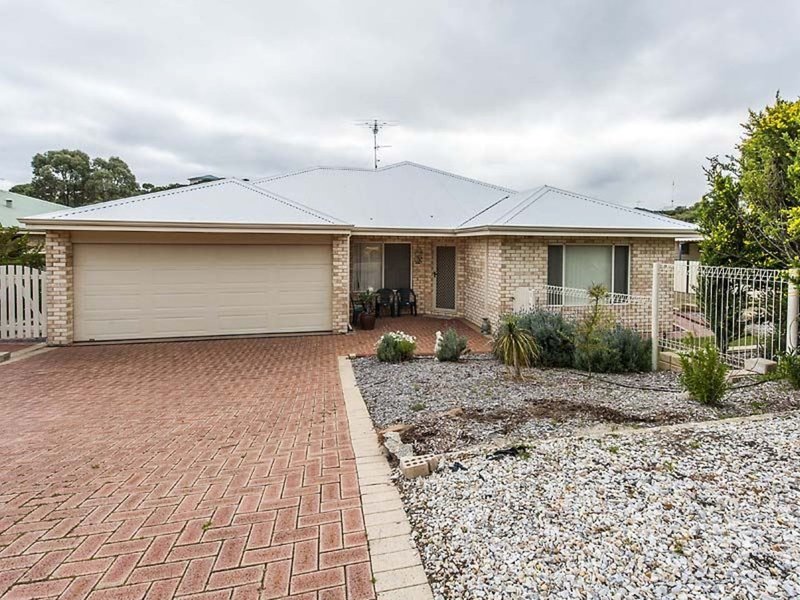 12 Bouvard Place, Preston Beach WA 6215