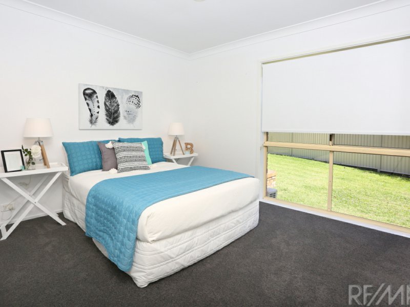 Photo - 12 Bowmore Crt , Merrimac QLD 4226 - Image 17