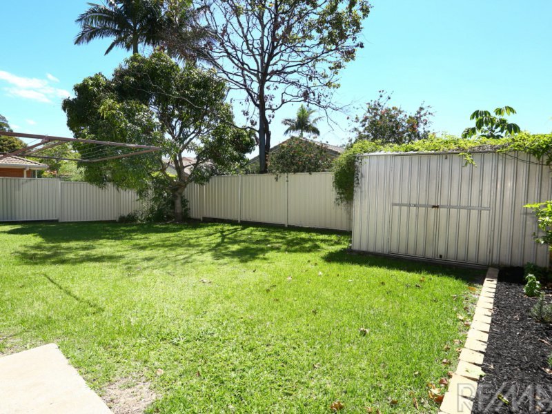 Photo - 12 Bowmore Crt , Merrimac QLD 4226 - Image 25