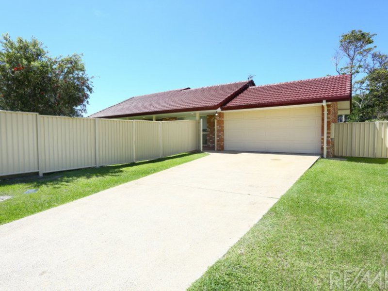 Photo - 12 Bowmore Crt , Merrimac QLD 4226 - Image 3