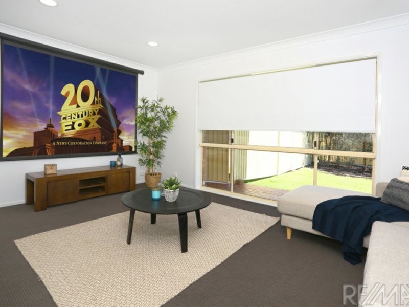 Photo - 12 Bowmore Crt , Merrimac QLD 4226 - Image 13