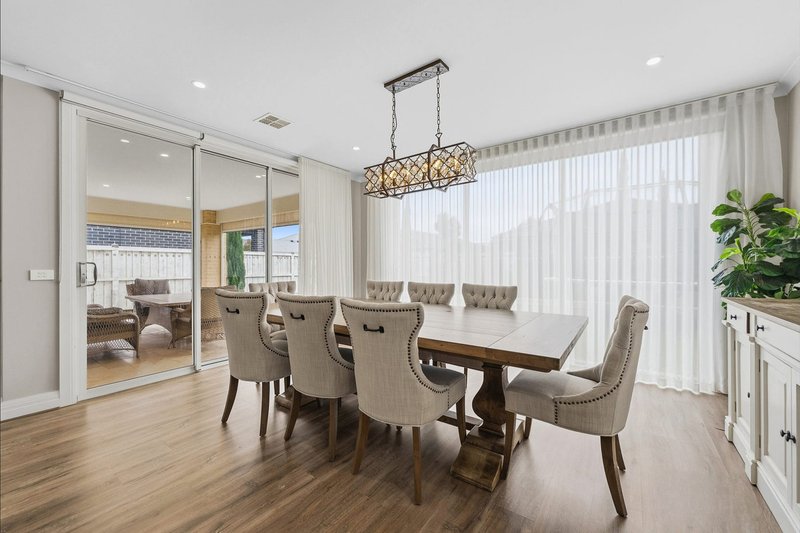 Photo - 12 Brabourne Street, Mickleham VIC 3064 - Image 5