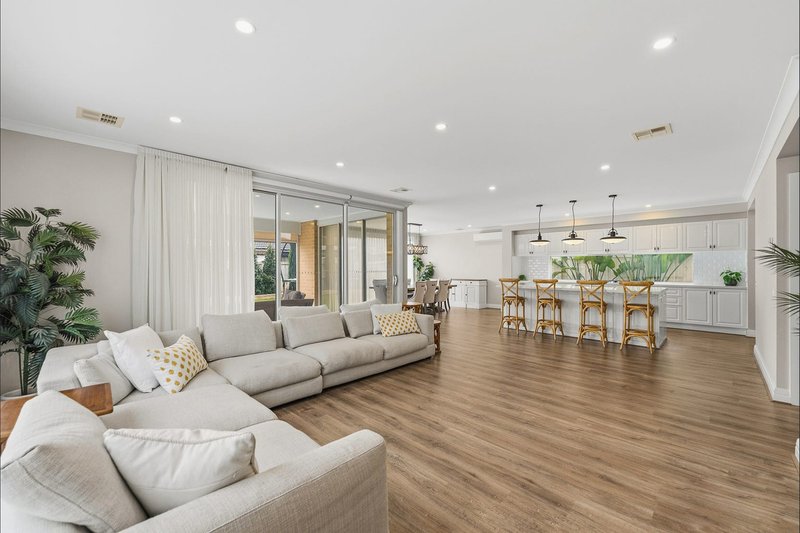 Photo - 12 Brabourne Street, Mickleham VIC 3064 - Image 7