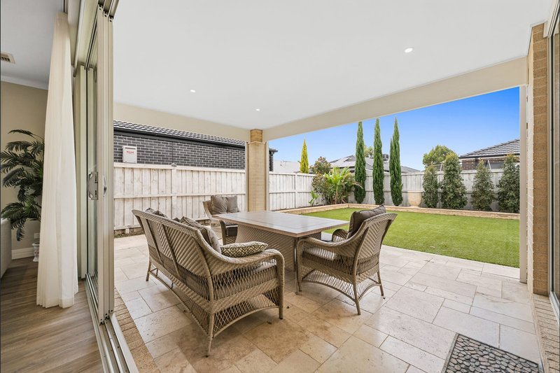 Photo - 12 Brabourne Street, Mickleham VIC 3064 - Image 23