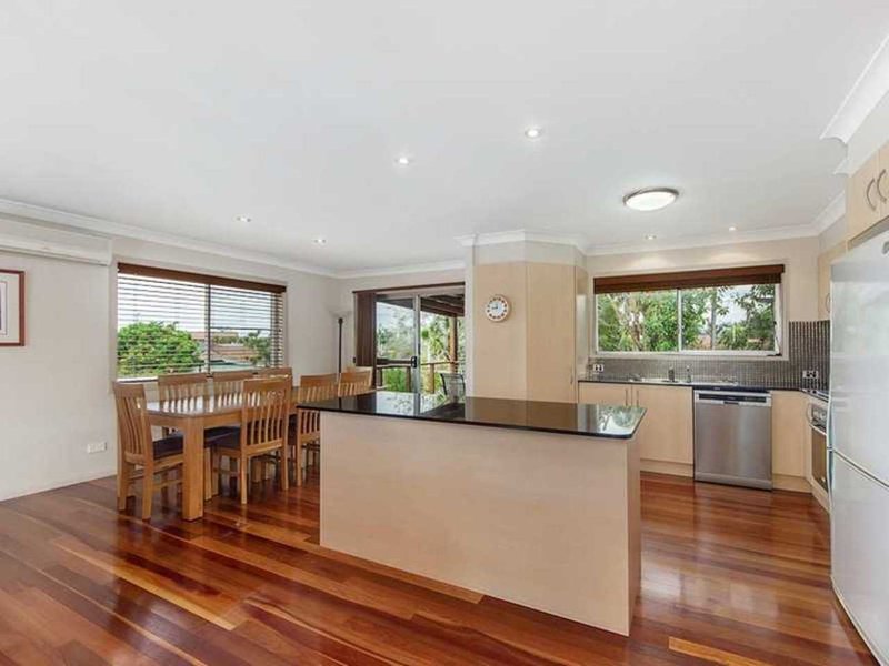 Photo - 12 Bradley Ave , Miami QLD 4220 - Image 5