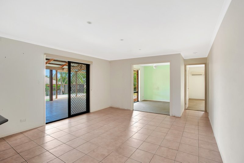 Photo - 12 Breakwater Road, Robina QLD 4226 - Image 7