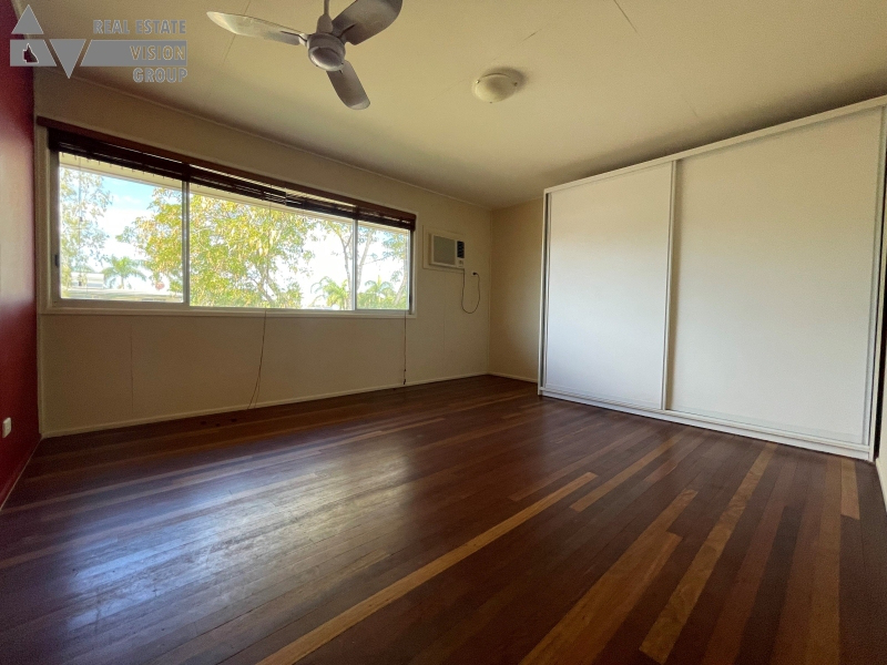 12 BREDHAUER STREET, Blackwater QLD 4717 - Image 7