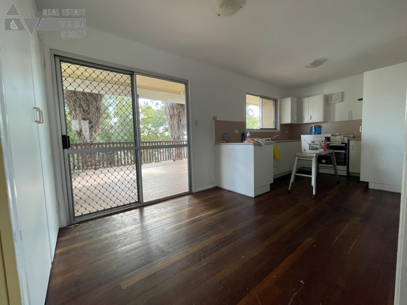 12 BREDHAUER STREET, Blackwater QLD 4717 - Image 10