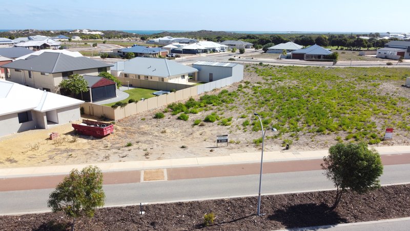 Photo - 12 Bremer Parade, Jurien Bay WA 6516 - Image 7