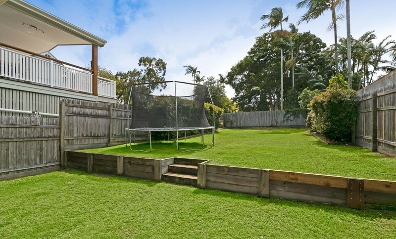 Photo - 12 Brennan Street, Scarborough QLD 4020 - Image 2