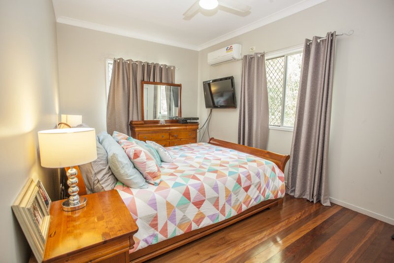 Photo - 12 Bridge Street, North Booval QLD 4304 - Image 4