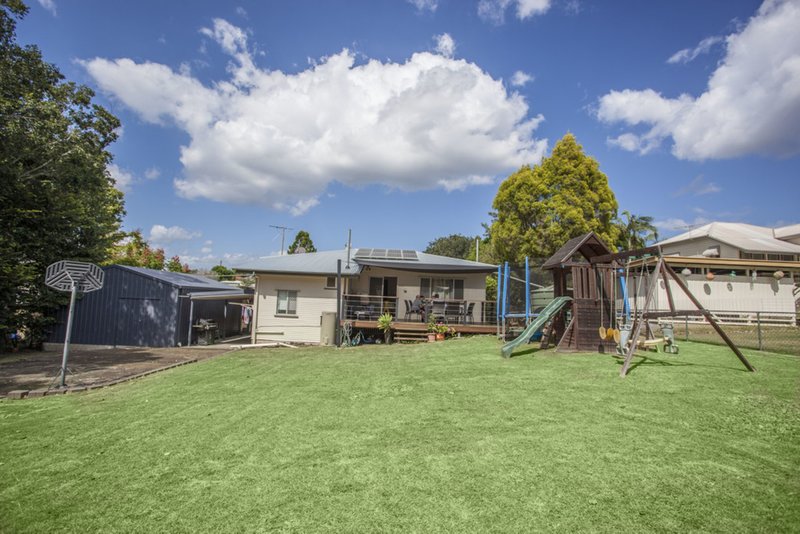 Photo - 12 Bridge Street, North Booval QLD 4304 - Image 14