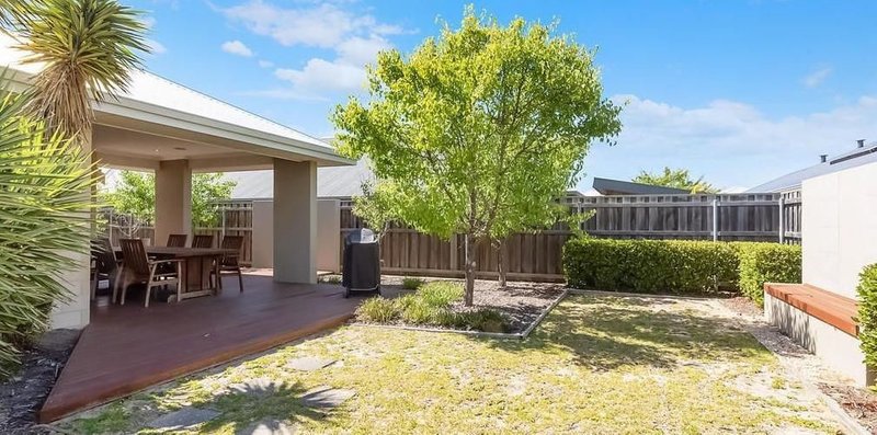 Photo - 12 Brigalow Bend, Ellenbrook WA 6069 - Image 5