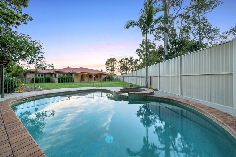 12 Brigalow Court, Murrumba Downs QLD 4503