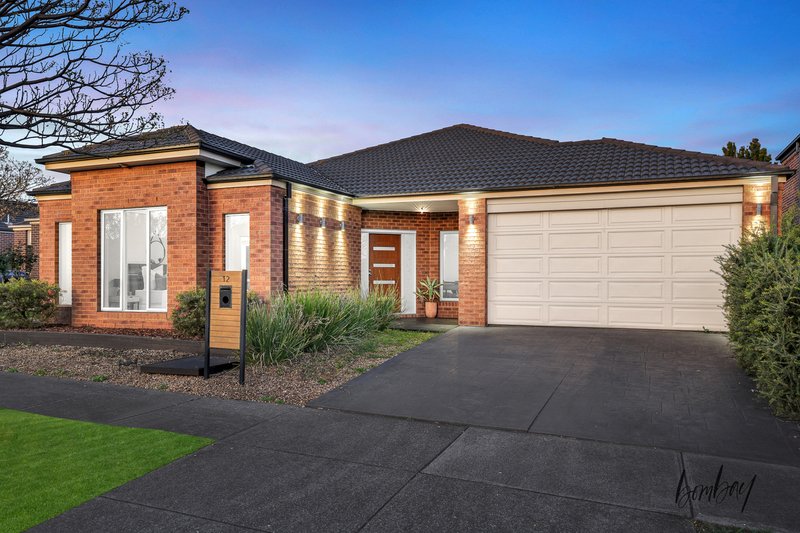 12 Brighton Place, Craigieburn VIC 3064