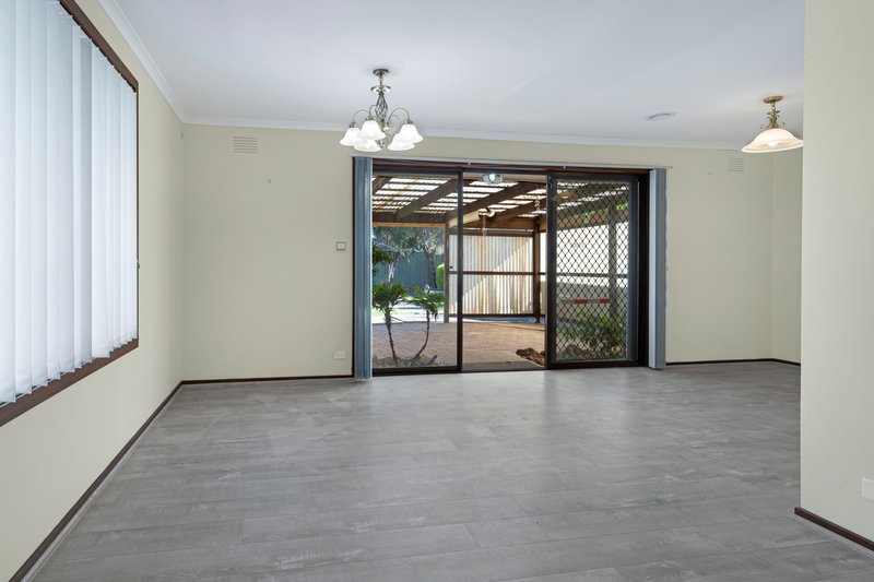 Photo - 12 Brimpton Grove, Wyndham Vale VIC 3024 - Image 2