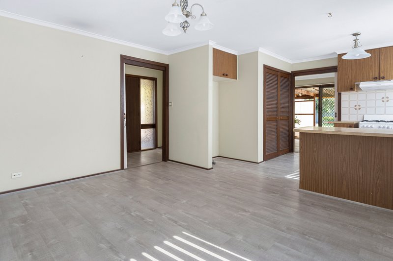 Photo - 12 Brimpton Grove, Wyndham Vale VIC 3024 - Image 3