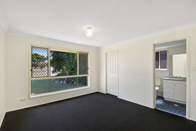 Photo - 12 Brisbane Crescent, Deception Bay QLD 4508 - Image 5