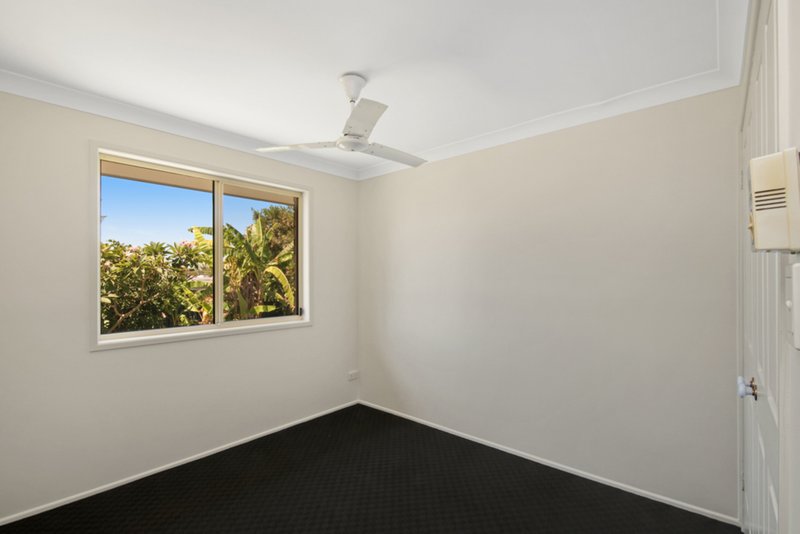 Photo - 12 Brisbane Crescent, Deception Bay QLD 4508 - Image 8