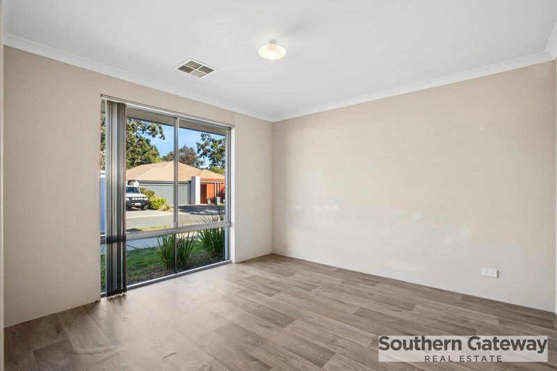 Photo - 12 Bristow Street, Haynes WA 6112 - Image 10