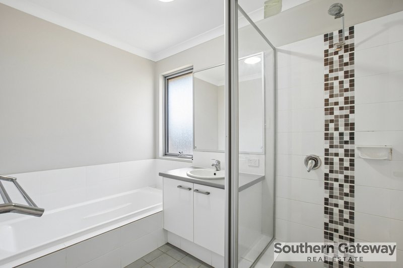 Photo - 12 Bristow Street, Haynes WA 6112 - Image 15