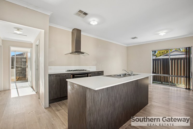 Photo - 12 Bristow Street, Haynes WA 6112 - Image 23