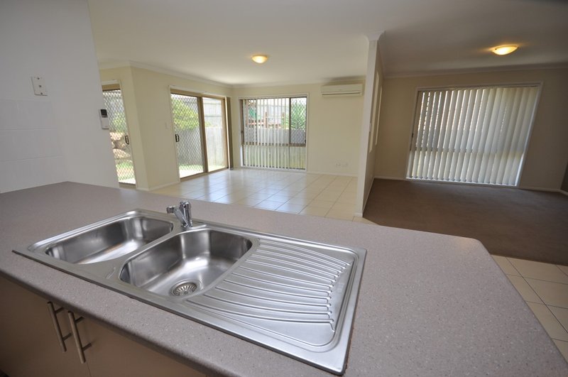 Photo - 12 Britannia Crt , Narangba QLD 4504 - Image 4