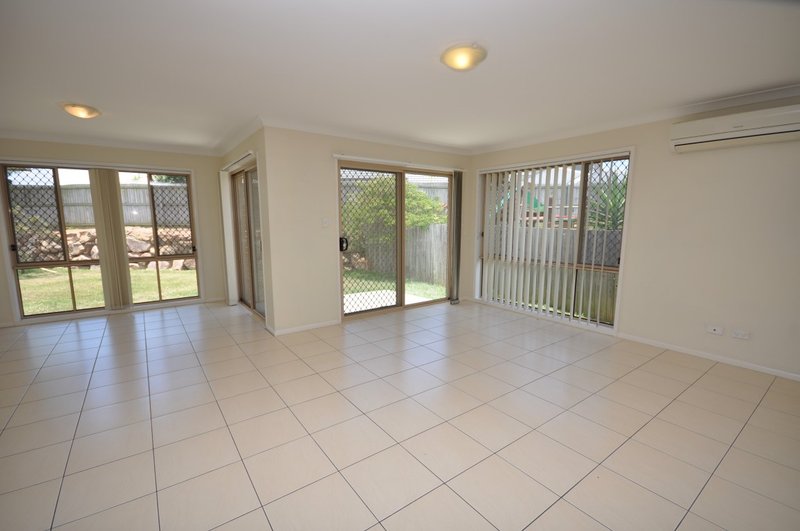 Photo - 12 Britannia Crt , Narangba QLD 4504 - Image 6