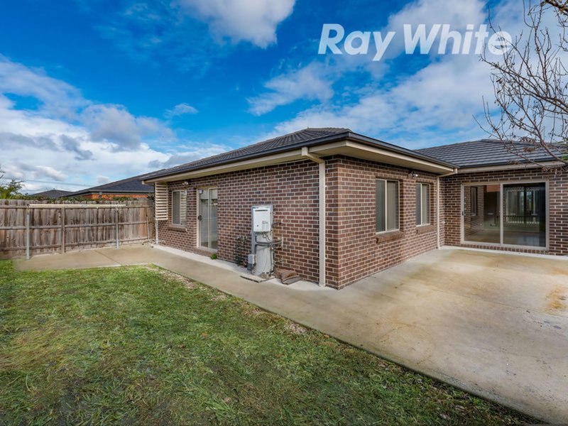 Photo - 12 Broadleaf Drive, Epping VIC 3076 - Image 8