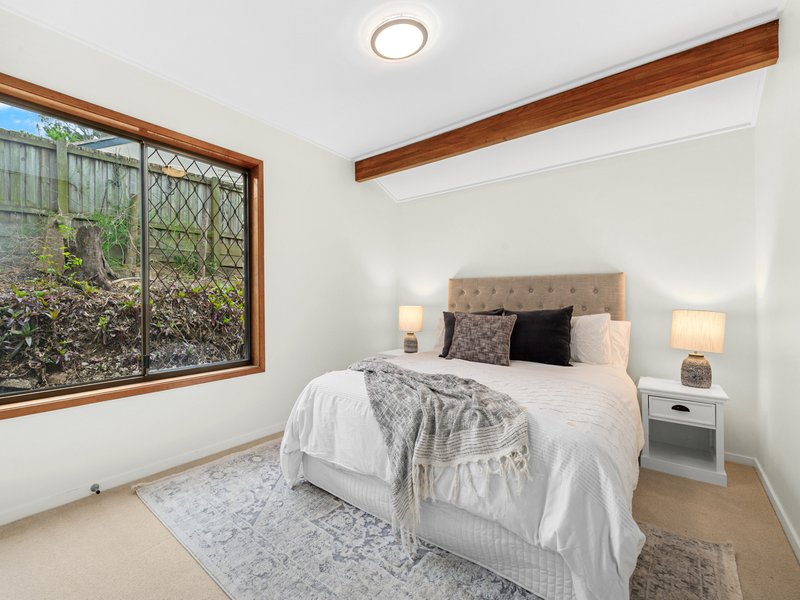 Photo - 12 Broadmoor Street, Kenmore Hills QLD 4069 - Image 13