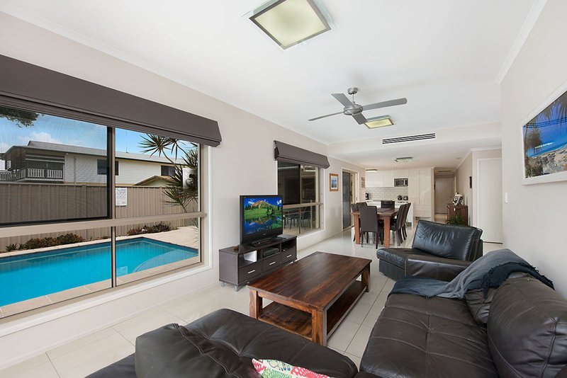 Photo - 12 Broadsea Avenue, Maroochydore QLD 4558 - Image 4