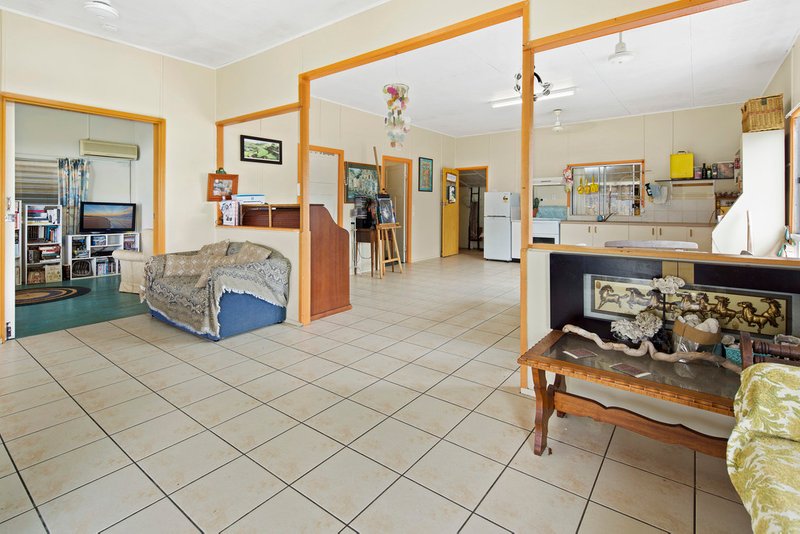 Photo - 12 Broadwater Avenue, Airlie Beach QLD 4802 - Image 11