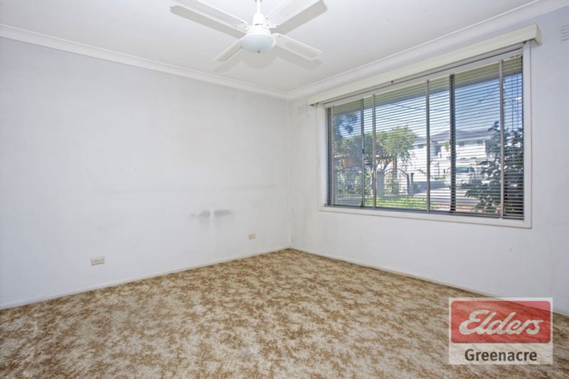 Photo - 12 Bromley Avenue, Greenacre NSW 2190 - Image 3