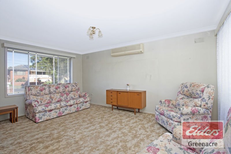 Photo - 12 Bromley Avenue, Greenacre NSW 2190 - Image 4