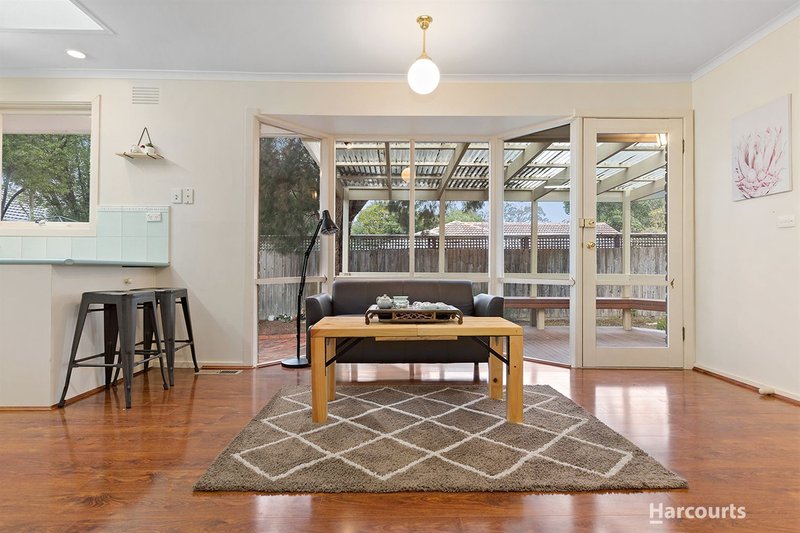 Photo - 12 Browning Drive, Glen Waverley VIC 3150 - Image 2